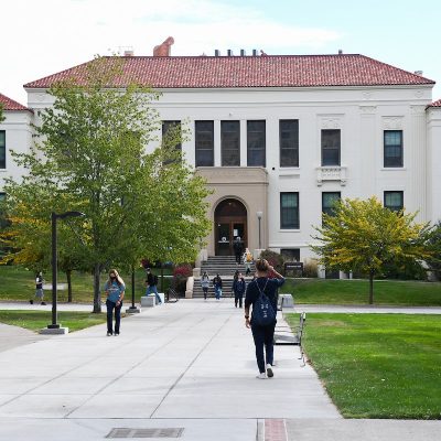 Ackerman Hall on the 澳门金沙娱乐城app campus
